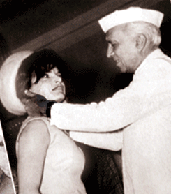 http://deshgujarat.com/wp-content/uploads/2012/01/Nehru.gif
