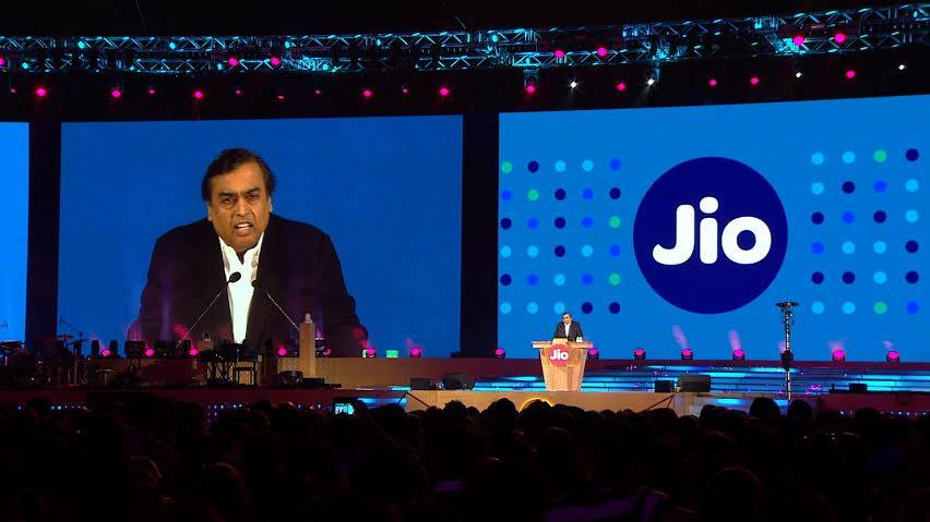 Mukesh Ambani announces roll out of Jio Giga Fiber from September 5