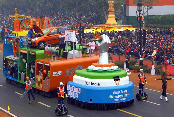 Best central Ministry tableau in Republic Day parade made by Gujarat ...