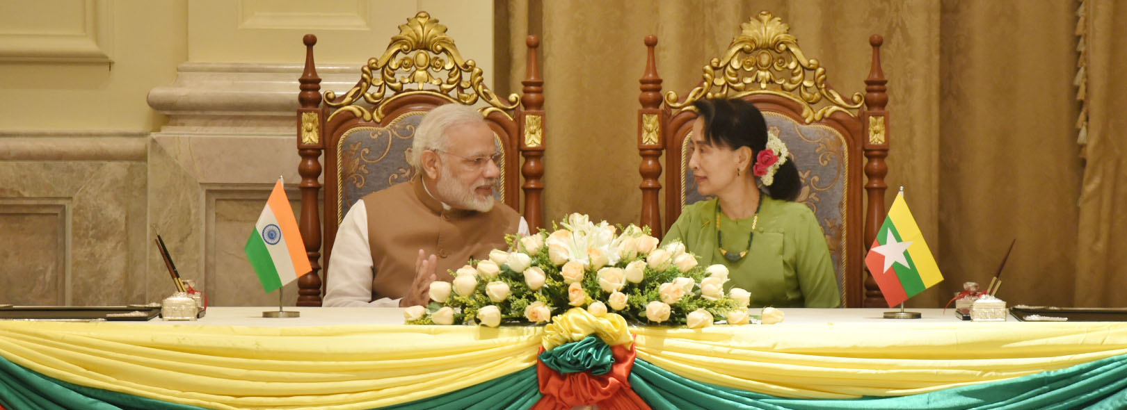 PM Narendra Modi meets Suu Kyi, discusses India-Myanmar relations