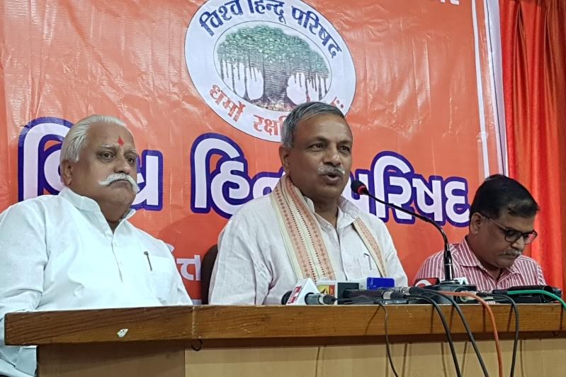 VHP speaks on Dr. Pravin Togadia’s exit in replies to media queries