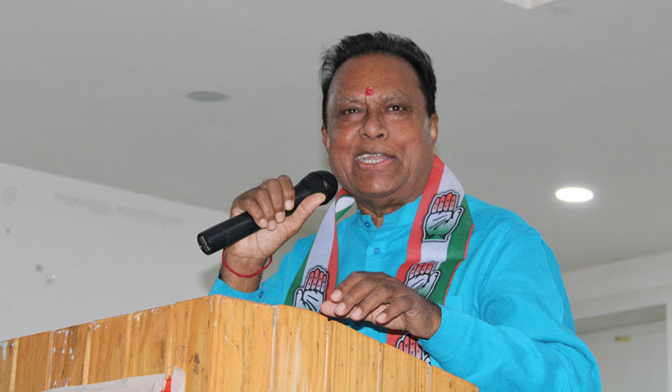 Gujarat Congress chief comes in support of Bharatsinh Solanki over viral video